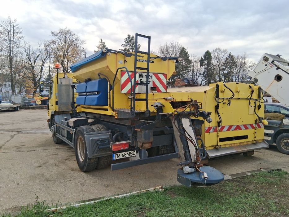 Inchiriem autocamioane cu sararite siutilaje pt dezapezire