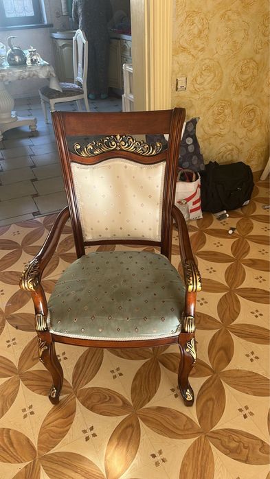 Стулья 6 штук комплект