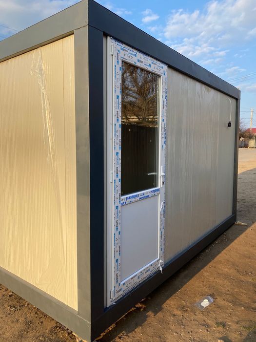 Containere modulare la comanda