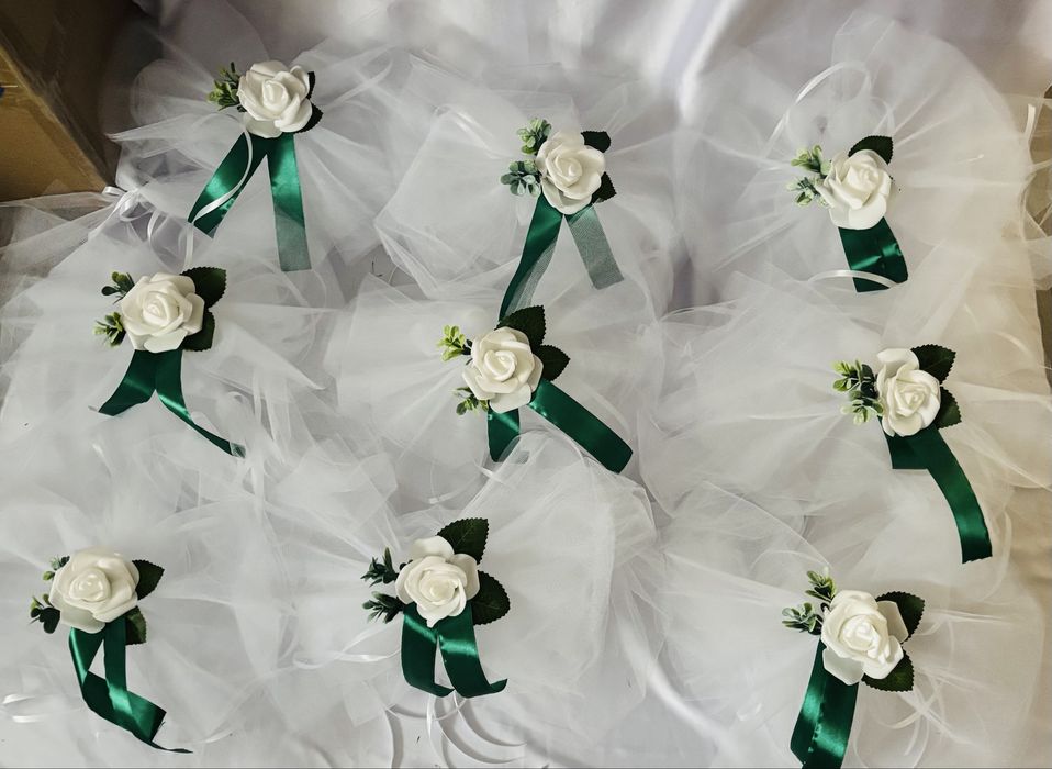 Realizez flori , luammari , buchete mireasa si nasa , aranamere auto