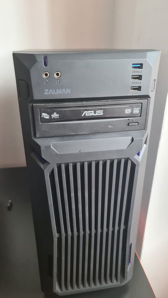 unitate pc i7 9700k