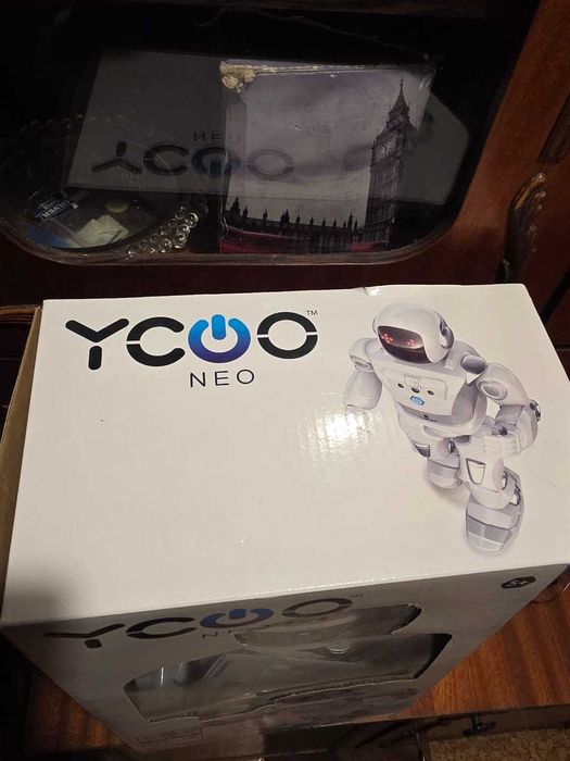 Играчка робот Ycoo neo