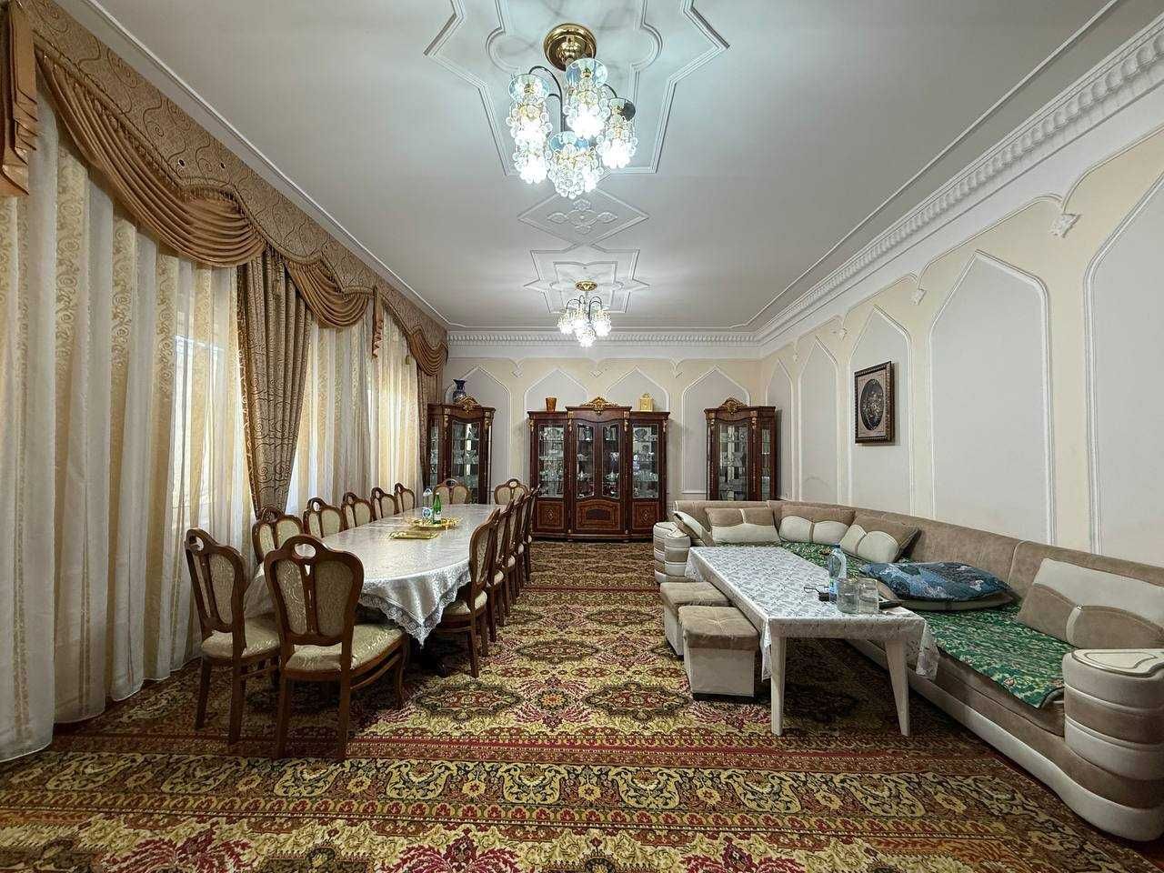 shahar markazidan tayyor 5 sotiqli hovli sotiladi