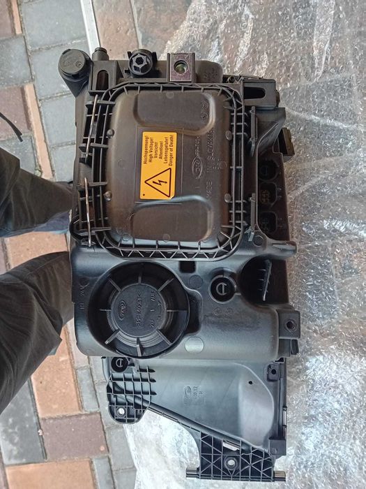 Far man TGX cu xenon