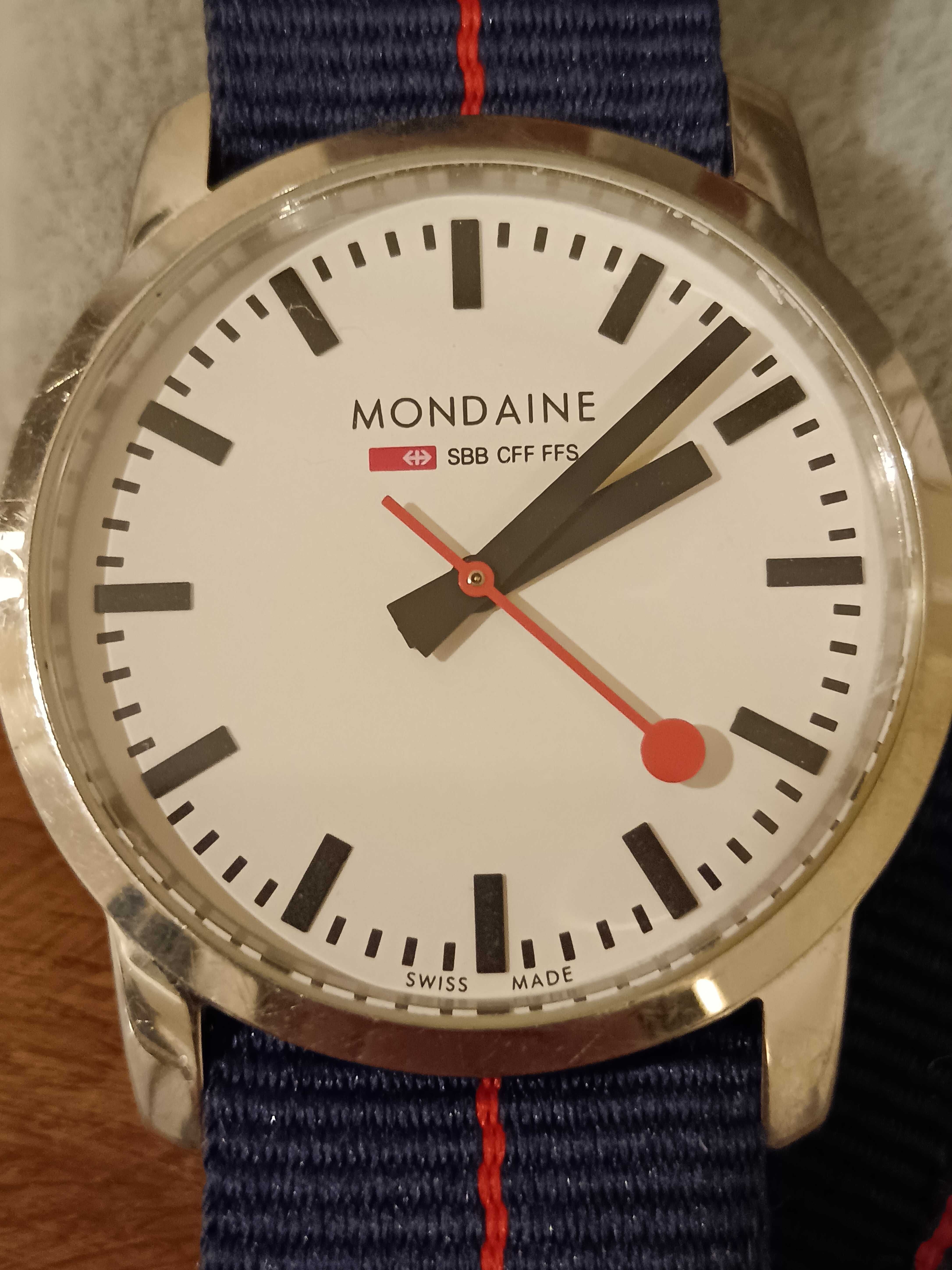 Часовник Mondaine Simply Elegant - 36mm