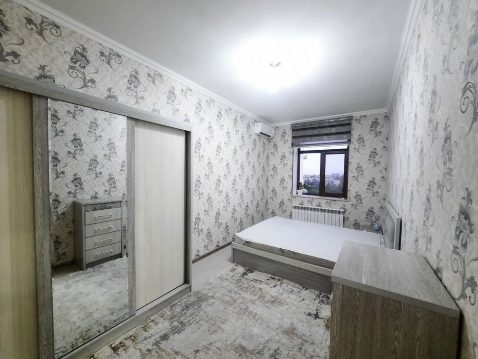 Метро Ойбек ул.Чехова 3/6/8 ориентир кафе "Bon" и "B&B"