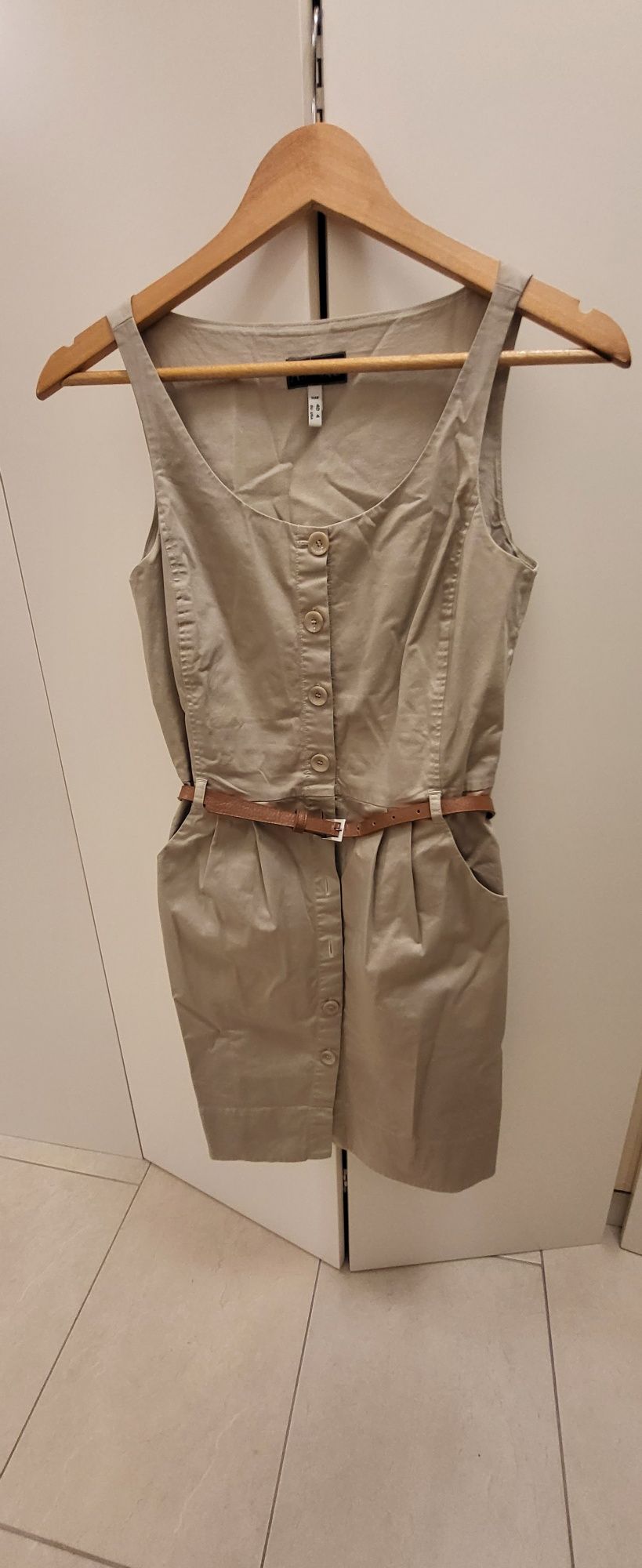 Vand rochie Armani Jeans de vară