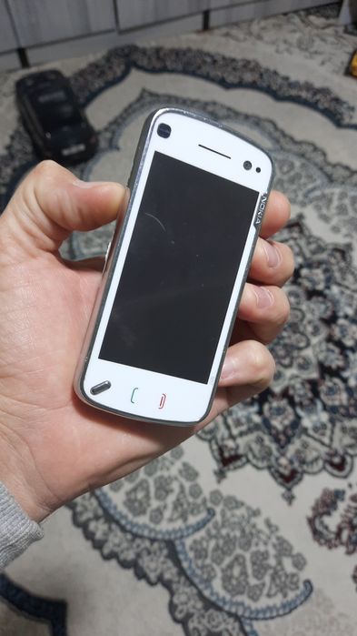 Nokia N97 sotladi uz imeya itmagan