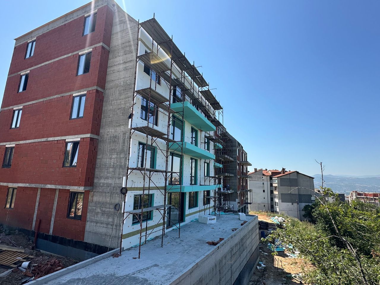 Продава се Едностаен апартамент в Благоевград, Освобождение - 65 кв.м за 17 €/кв.м - Снимка #2