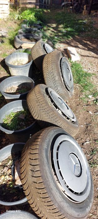 Зимни гуми с джанти за Мерцедес 15ц.