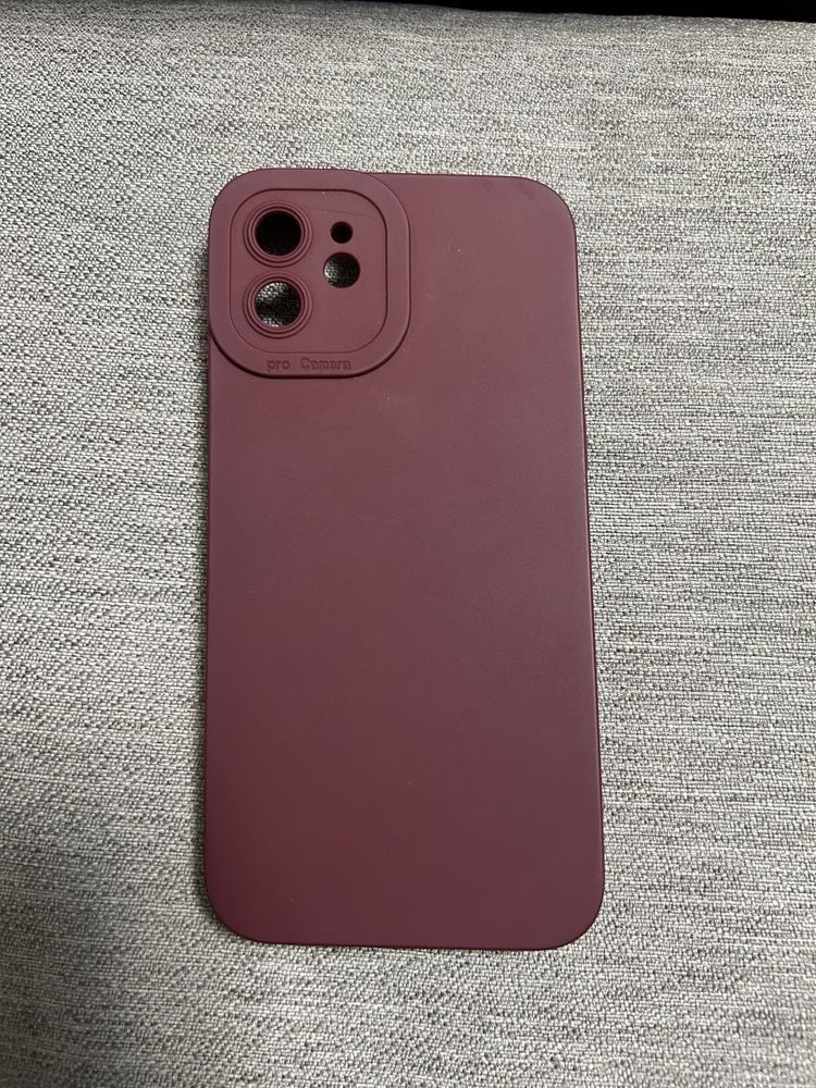 Кейсове за iphone 12