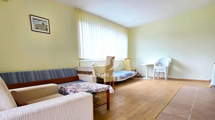 Продава се Двустаен апартамент в к.к. Елените - 67 кв.м за 1195 €/кв.м - Снимка #2