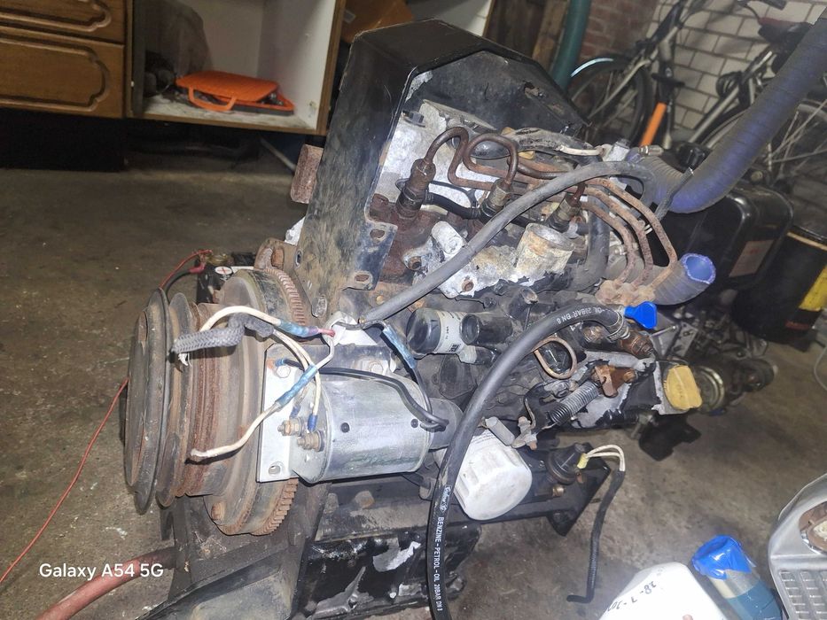 Motor yanmar 3 cilindri  TK3