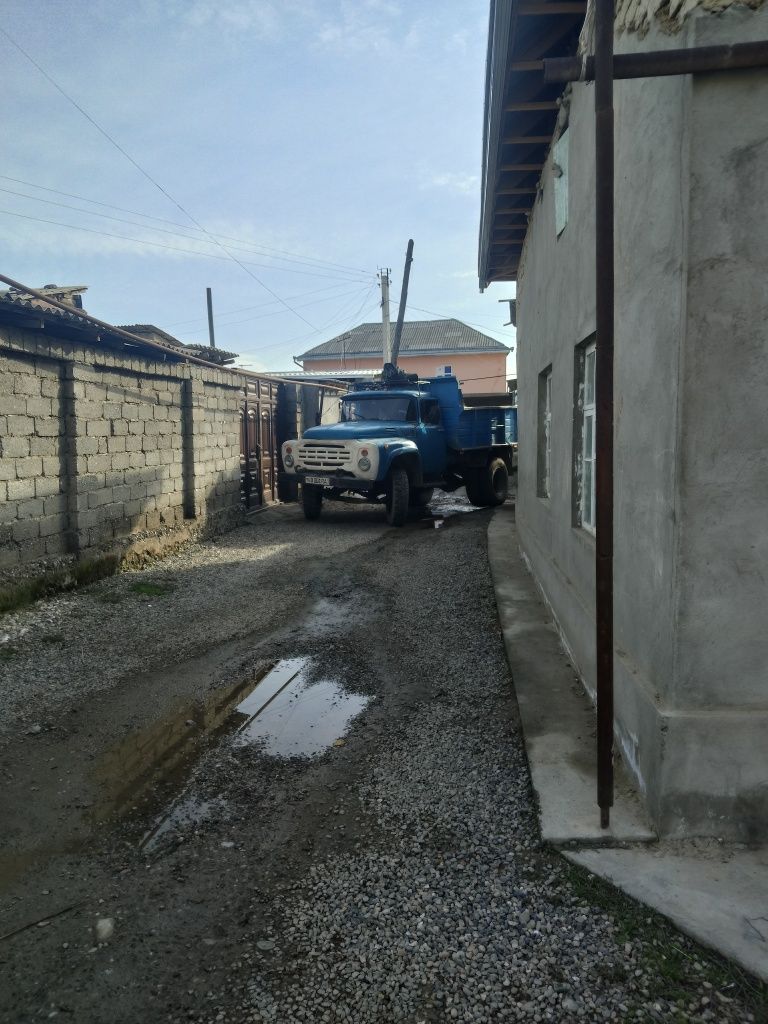 Zil 130 samosval