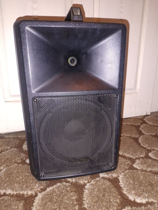 Vând boxa foarte buna