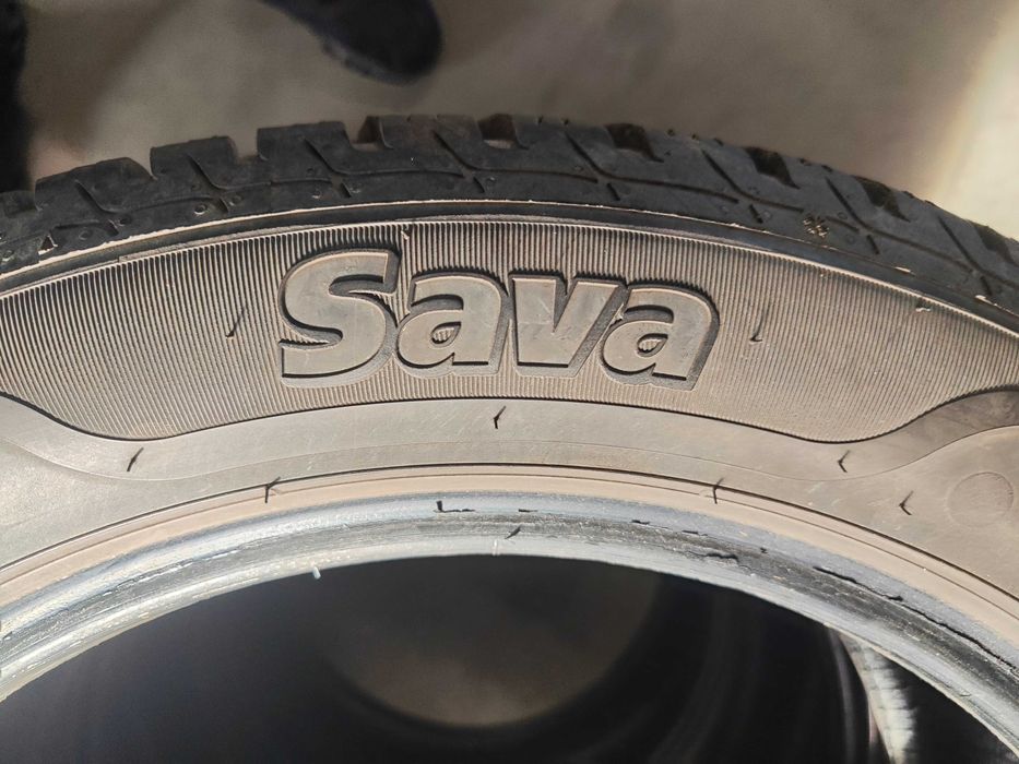 4бр.зимни гуми 215/55/17 Sava