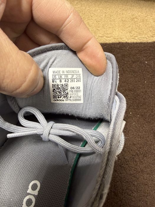 Adidas gri marimea 42