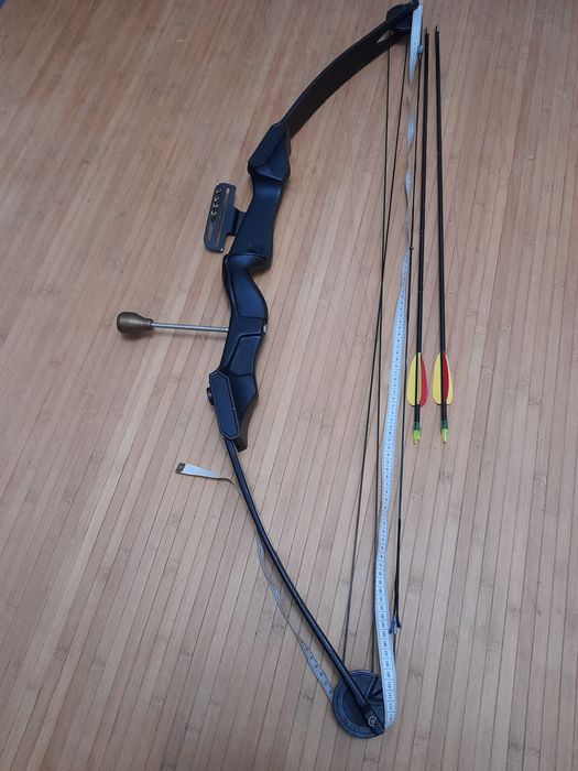 Vînd arc de tir compound Saco-Panther