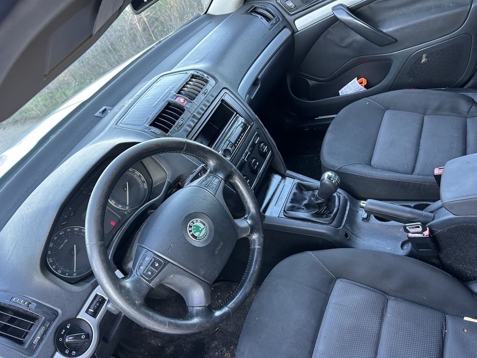 Skoda octavia 1.6 GPL
