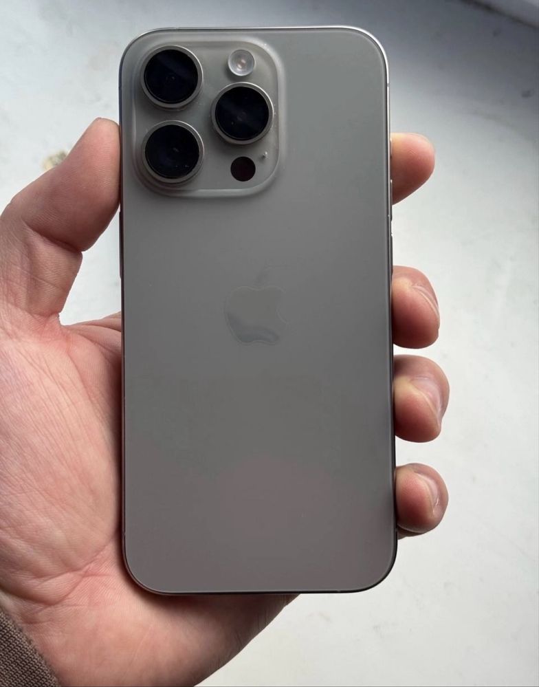 Iphone 15 pro sim\esim