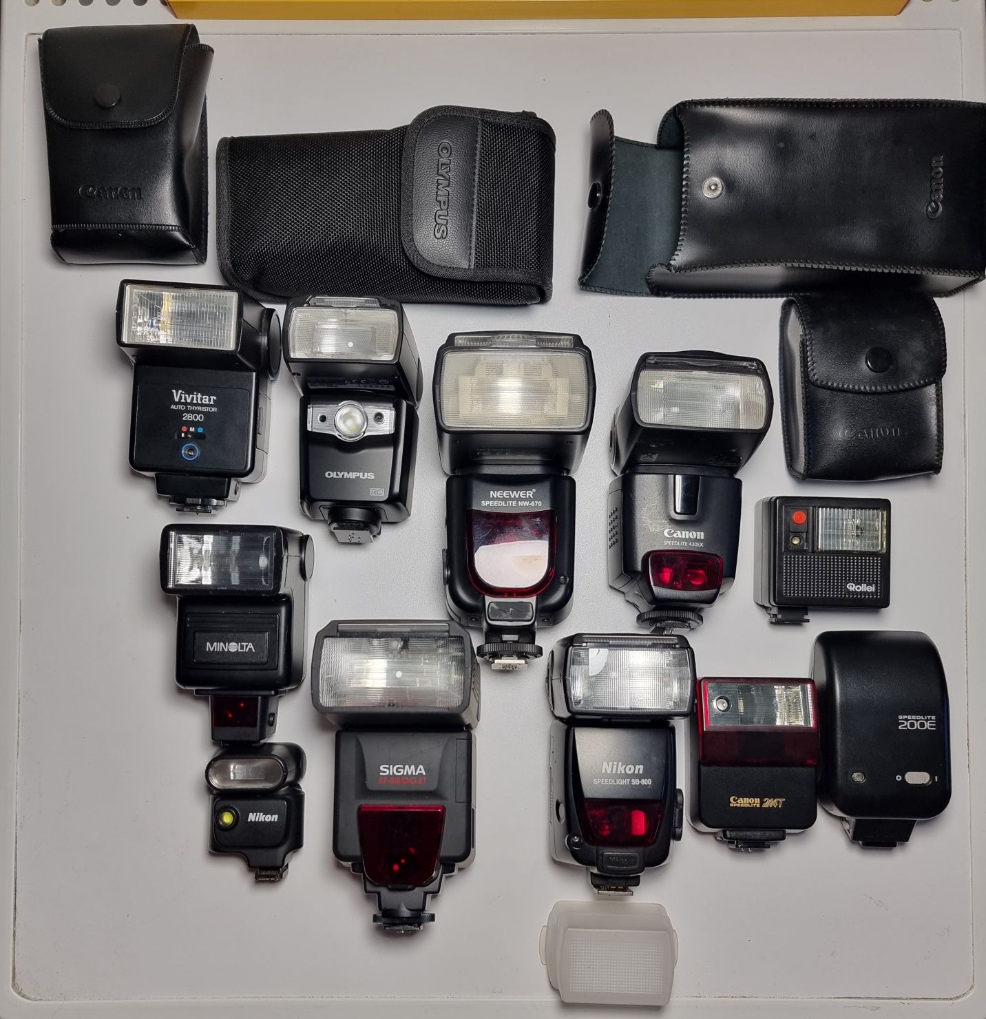 Lot accesorii aparate foto vintage peliculă