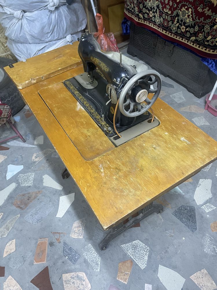 Продам шаейную машинку
