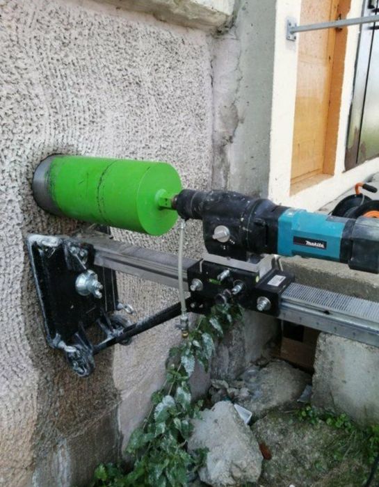 Beton teshamiz, har xil razmerda teshamiz. Beton buzish va teshish xiz