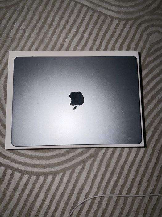 Macbook air m4 13’