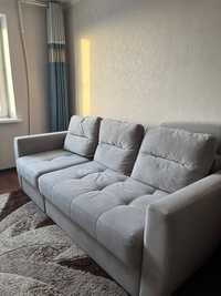 Мягкий уголок диван хорошего качество, серый цвет. Купили год назад