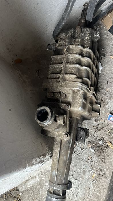 Продам коробку газель в хорошем рабочем состояний