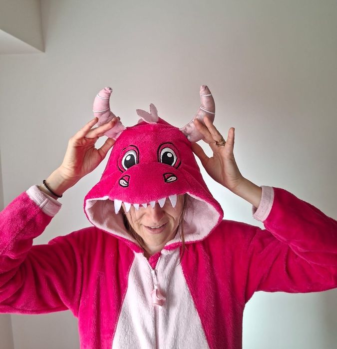 Salopeta onesie pijama Dragon roz