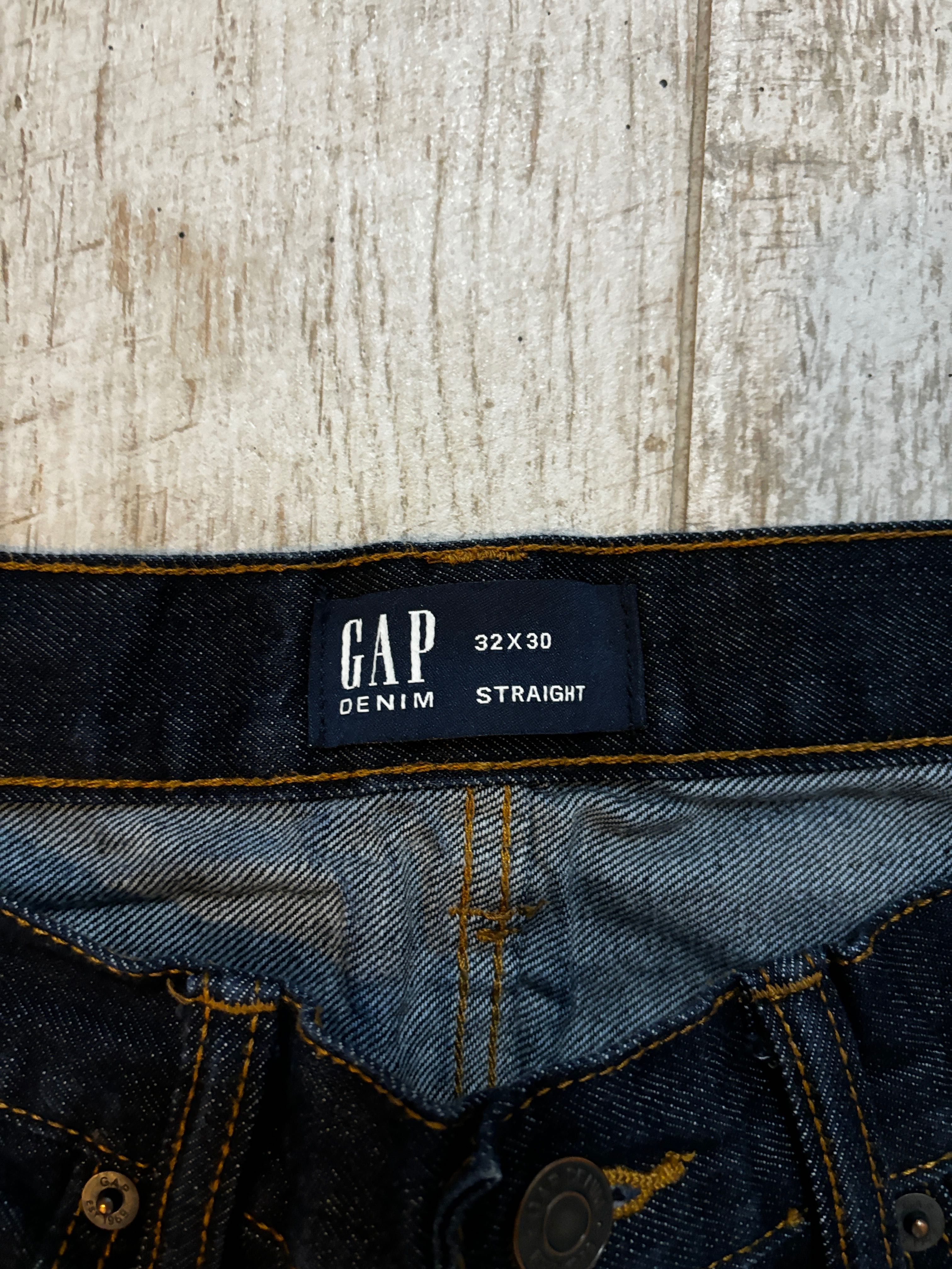 Оригинални дънки GAP, закупени от Шанз Елизе, Париж