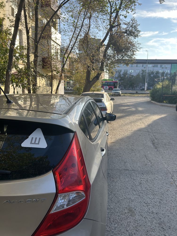 Hyundai accent 1.6 торг есть