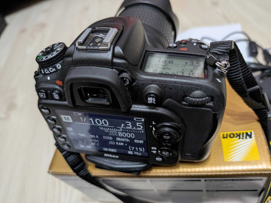 Фотоапарат Никон - Nikon D7200, AF-S DX Nikkor 18-105mm