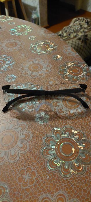 Очки увеличительные  новые