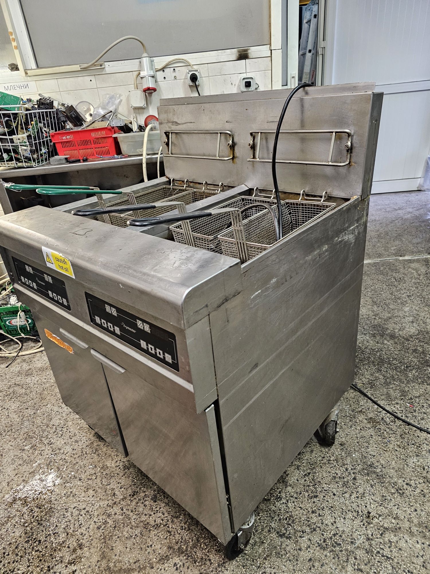 Frymaster FPPH255, 160 000 Btu газов  фритюрник 7900лв за брой