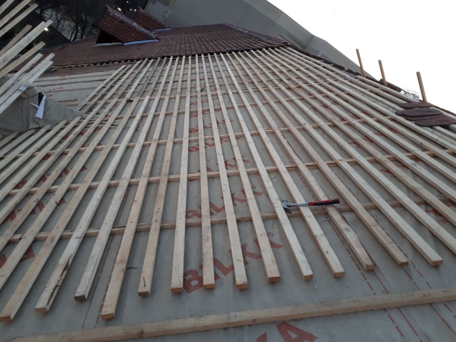 Montaj tigla metalica/ Jgheaburi burlane Reparații