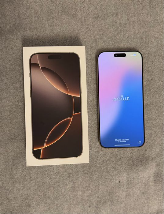 Vând telefon iPhone 16 Pro Max, 256 GB, desert titanium + Husa Apple