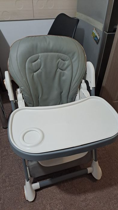 Scaun de masa bebe