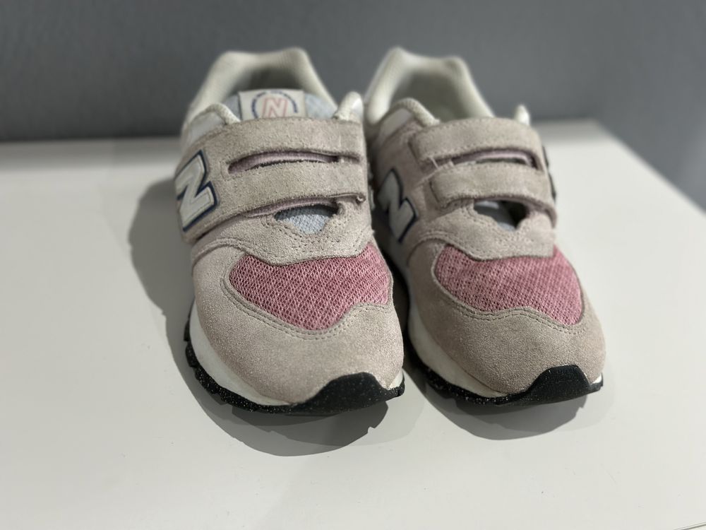 Pantofi fete New Balance roz, mărimea 32