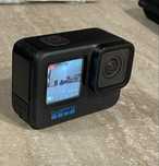 GoPro Hero 10 Black камера + зарядна станция и 2 батерии