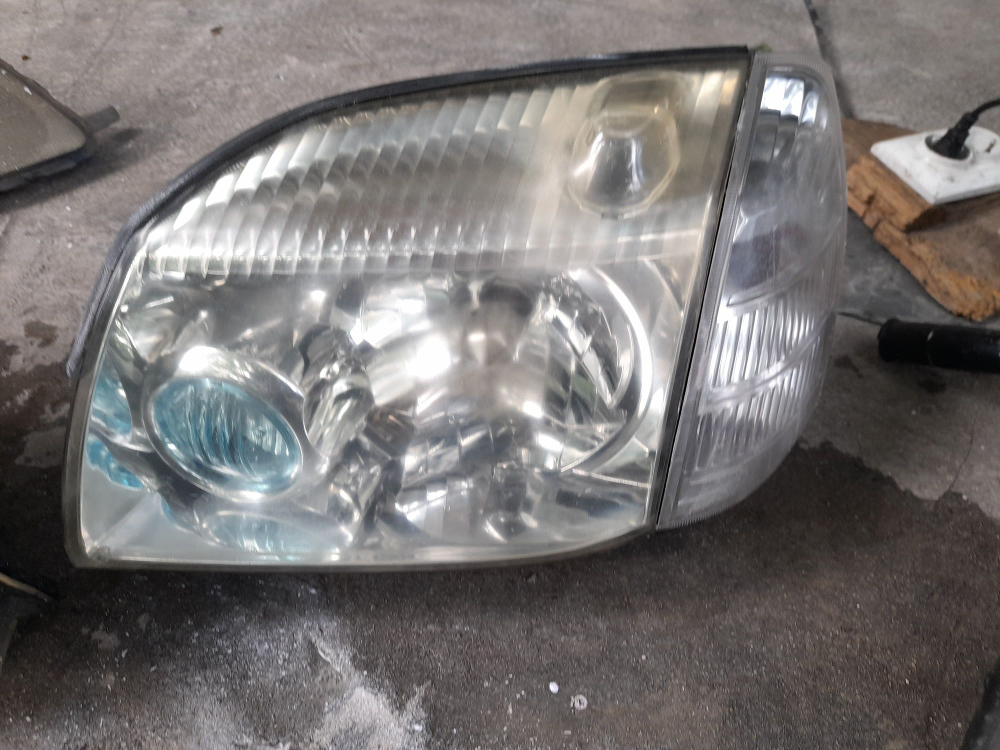 Синоними Фарове за Nissan x-trail
