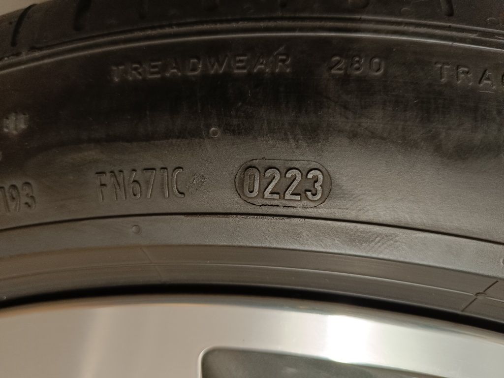 Оригинални джанти с гуми летни 21 цола за Audi Q7 SQ7 дот 2023г