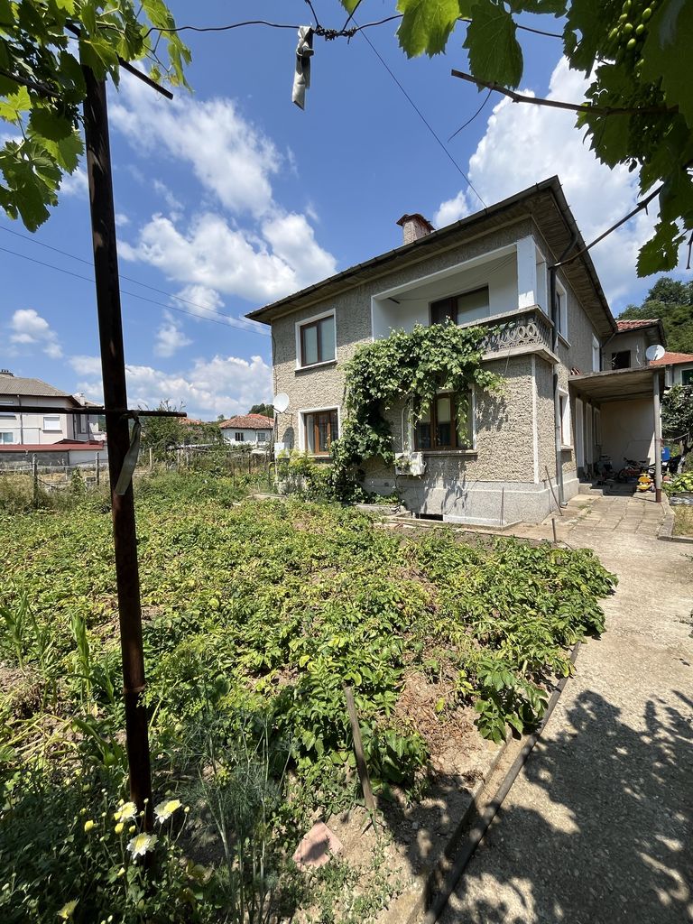 Продава се Къща в Златоград - 54 кв.м за 945 €/кв.м - Снимка #1