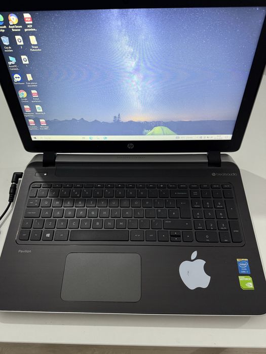 Laptop HP i7 perfecta stare
