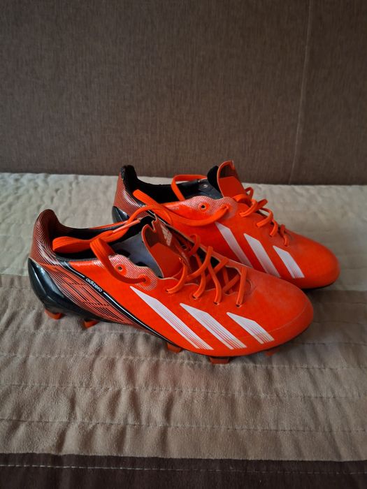 Vând Ghete de fotbal Adidas F50