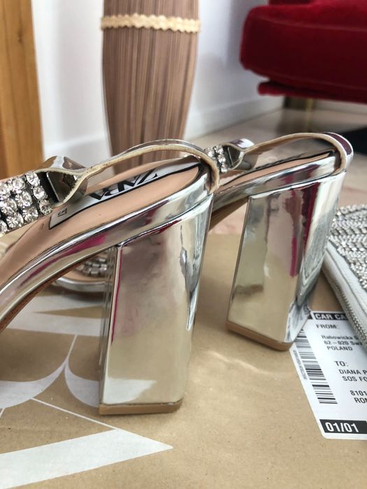 Zara sandale ocazie 37 cu strasuri