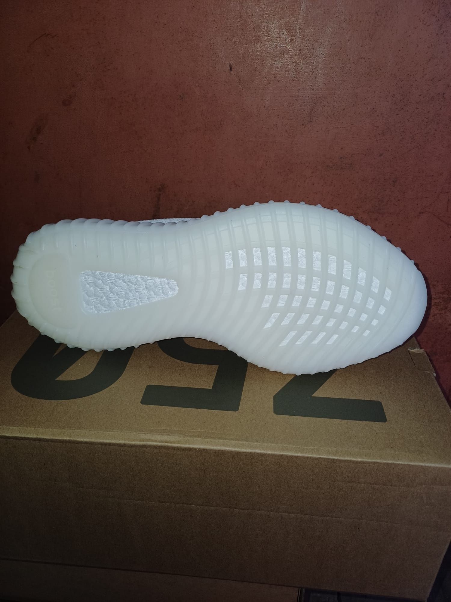 Yeezy boost 350 V-2 white
