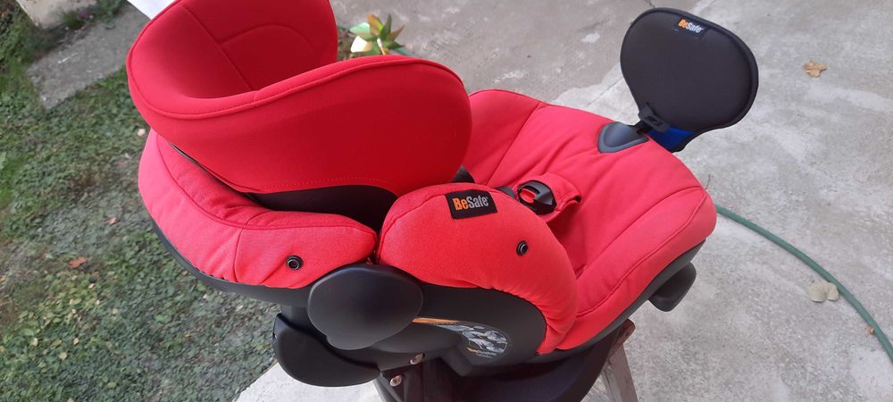 Scaun copil BeSafe iZi Plus X1 pentru autoturism