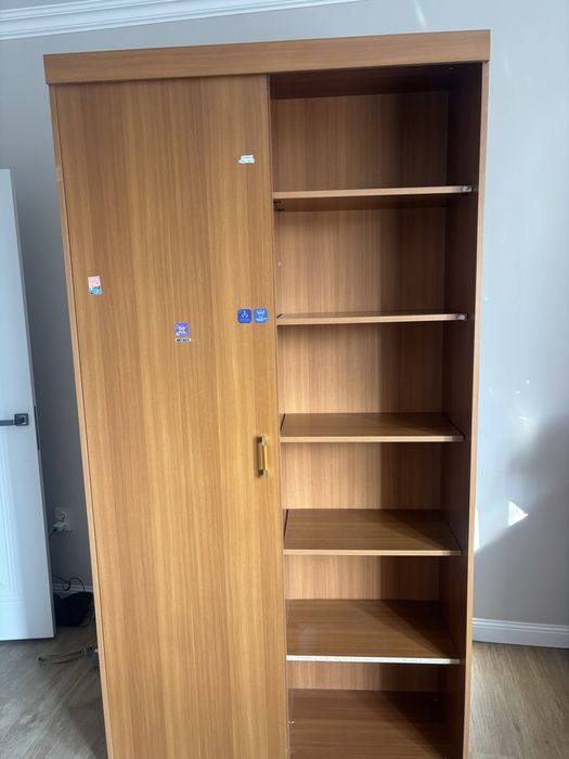 Шкаф, офисное кресло, стол книжка 2